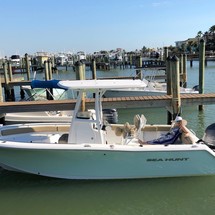 Sea Ray hunt ultra 211