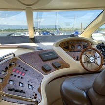 Azimut 46