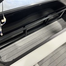 Hinckley Center Console 29