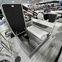 Hinckley Center Console 29