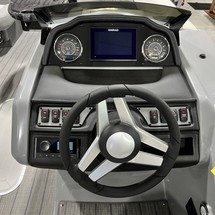 Hinckley Center Console 29