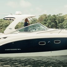 Chaparral 330 Signature