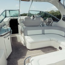 Chaparral 330 Signature