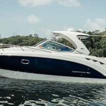 Chaparral 330 Signature