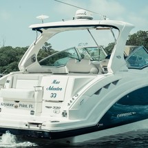 Chaparral 330 Signature