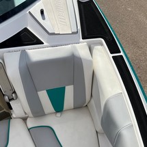 Malibu Wakesetter 23 LSV