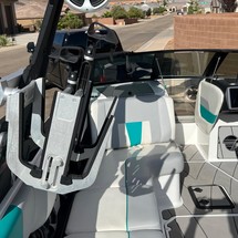 Malibu Wakesetter 23 LSV