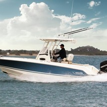 Boston Whaler 230 Outrage