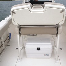 Boston Whaler 230 Outrage