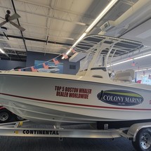 Boston Whaler 230 Outrage