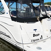 Chaparral 330 Signature