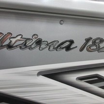 Smoker Craft Legacy Ultima 182
