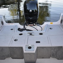 Smoker Craft Legacy Ultima 182