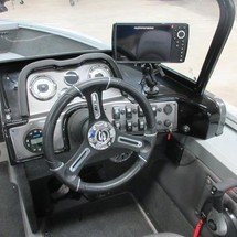Smoker Craft Legacy Ultima 182