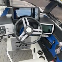 Malibu Wakesetter 22 MXZ