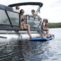 Sunchaser Boats Geneva Cruise 22 LR DH