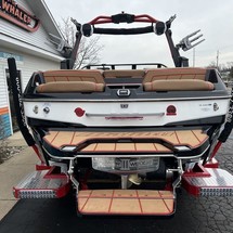 Malibu Wakesetter 23 LSV
