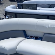 Sunchaser Boats Geneva Cruise 20 LR DH