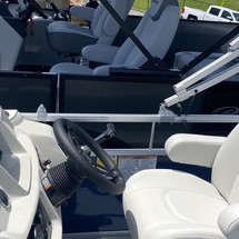 Sunchaser Boats Geneva Cruise 20 LR DH