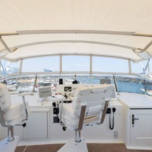Marine trader 44 long range cruiser