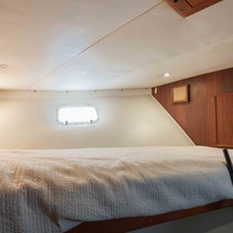 Marine trader 44 long range cruiser