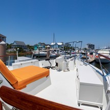 Marine trader 44 long range cruiser