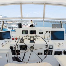 Marine trader 44 long range cruiser