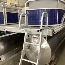 Bennington 24 sbrx