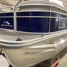 Bennington 24 sbrx