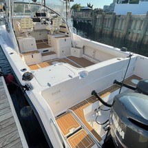 Grady-White Marlin 300