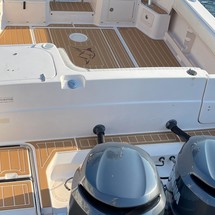 Grady-White Marlin 300