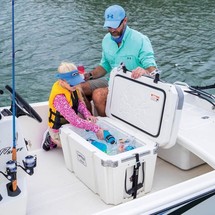 Mako Pro Skiff 17 CC