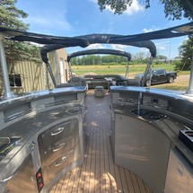 Premier Pontoons Boundary Waters 310 Sky Deck