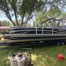 Premier Pontoons Boundary Waters 310 Sky Deck