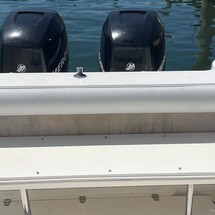 Boston Whaler 305 Conquest
