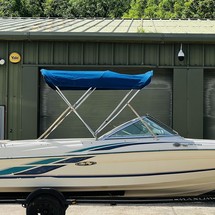Sea ray 230 signature bowrider