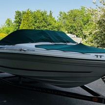 Sea ray 230 signature bowrider