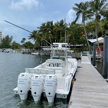 Contender 39st