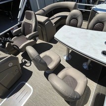Bennington 24 sbrx