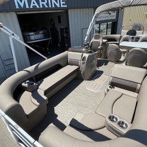 Bennington 24 sbrx