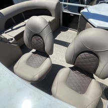 Bennington 24 sbrx