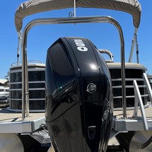 Bennington 24 sbrx