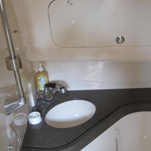 Grady-White Express 330