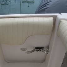 Grady-White Express 330