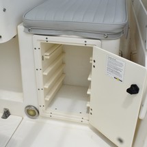 Pursuit 2870 center console