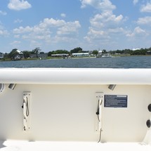 Pursuit 2870 center console