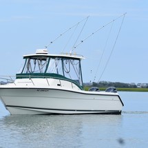 Pursuit 2870 center console