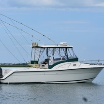 Pursuit 2870 center console