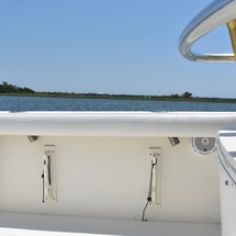 Pursuit 2870 center console