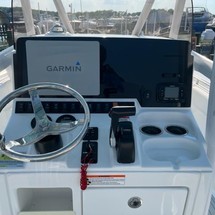 Sea Ray hunt ultra 211